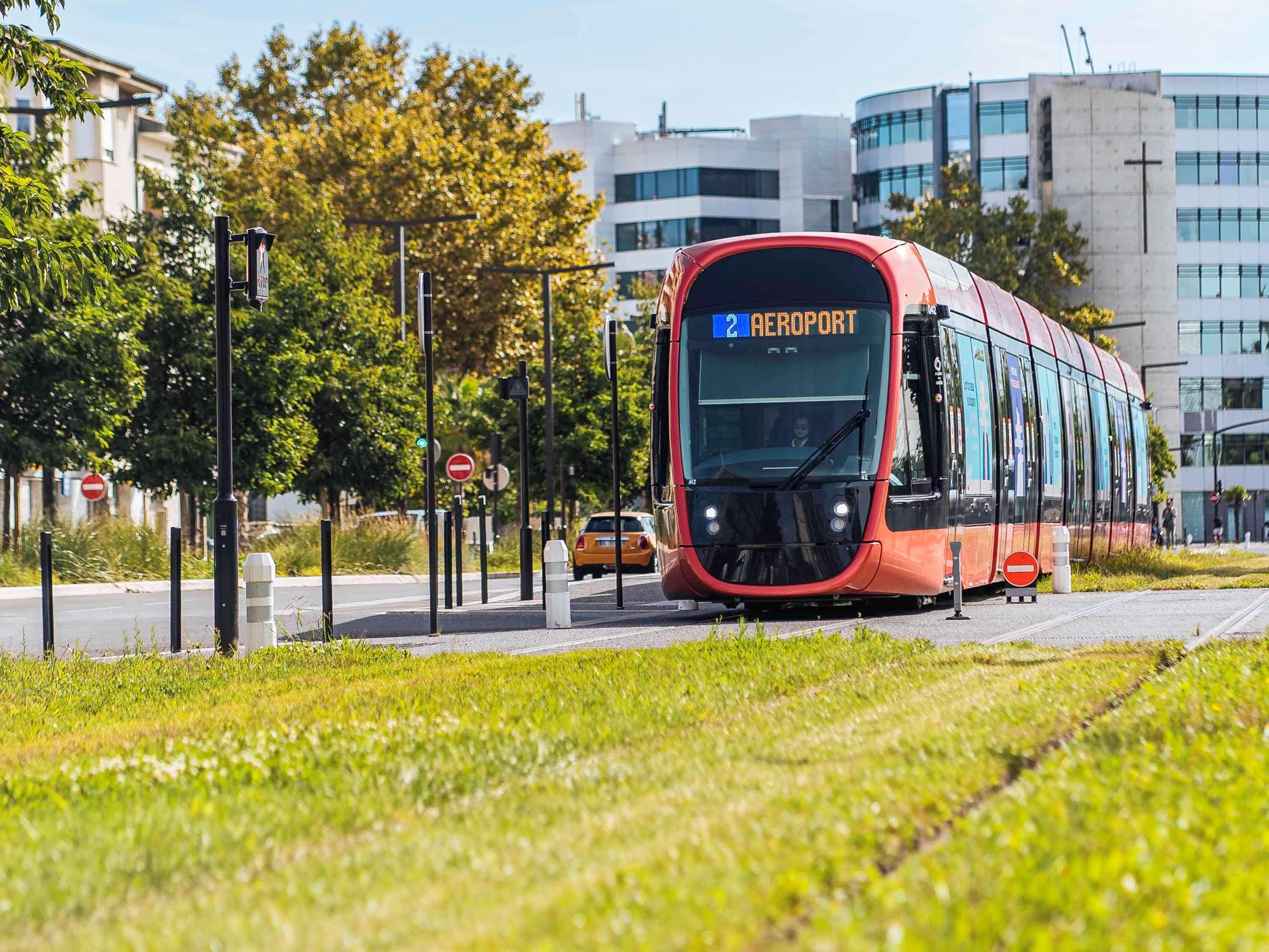 Ibis Styles Aeroport Arenas 3*